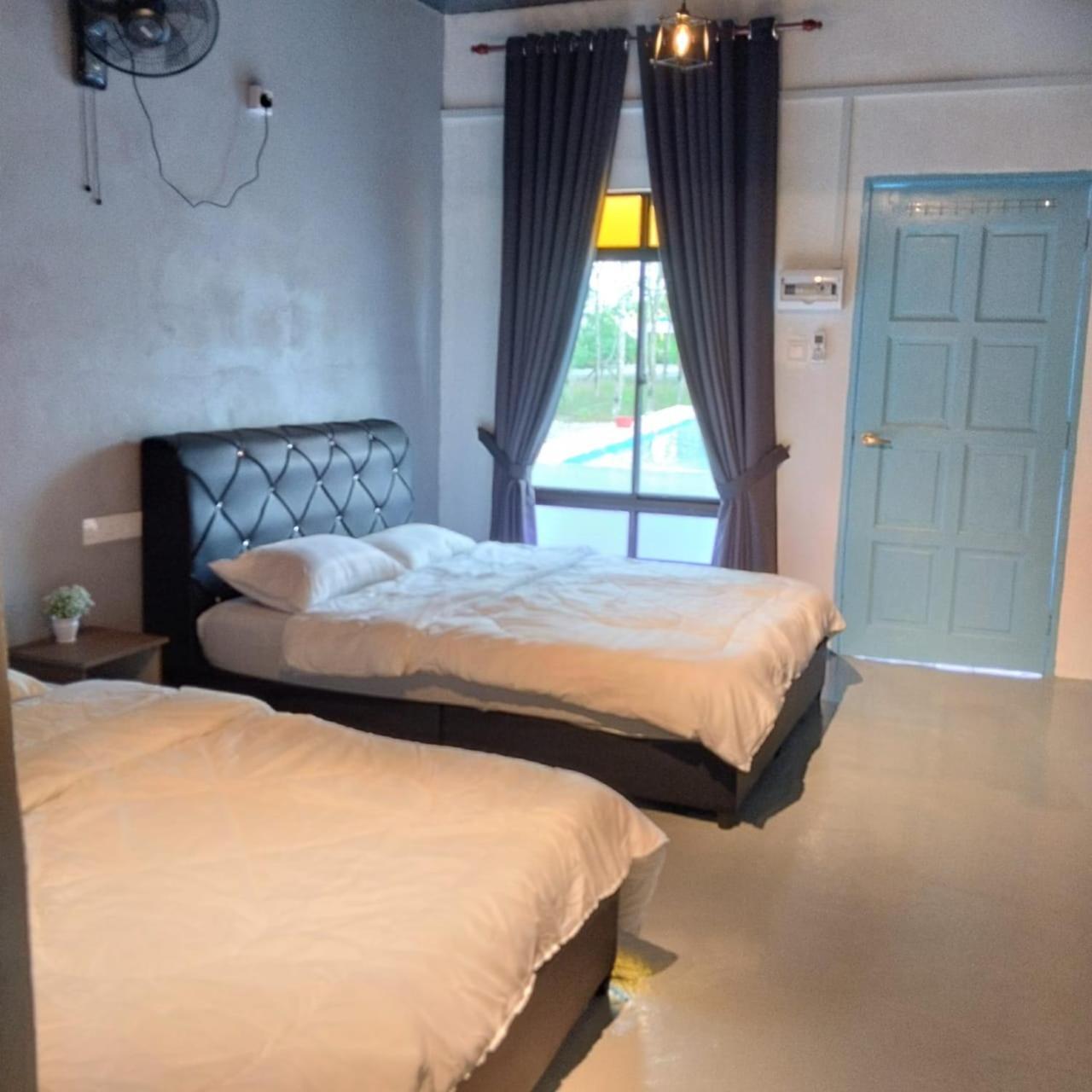 Adana Homestay & Pool Kangar Exterior foto